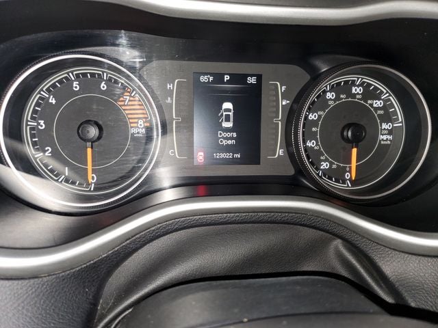 2016 Jeep Cherokee Sport