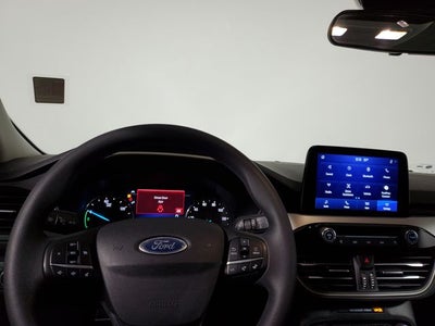 2022 Ford Escape Hybrid SE