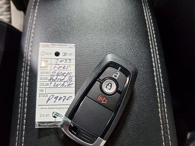 2022 Ford Escape Hybrid SE