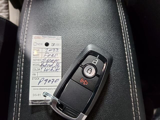 2022 Ford Escape Hybrid SE