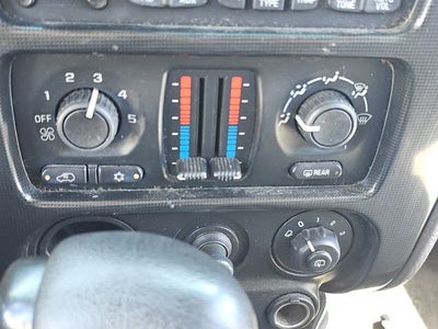 2002 GMC Envoy SLE