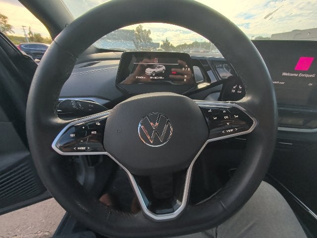 2023 Volkswagen ID.4 Pro