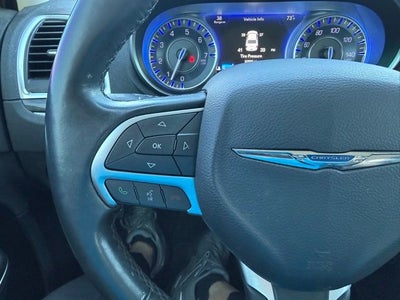 2016 Chrysler 300 Limited