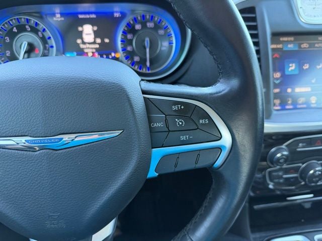 2016 Chrysler 300 Limited