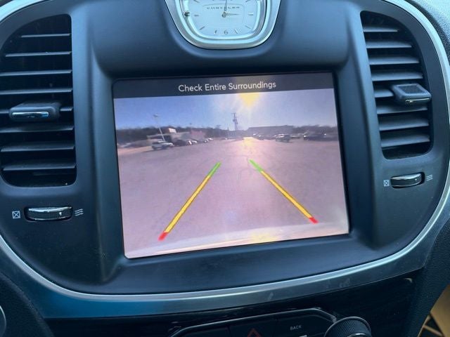 2016 Chrysler 300 Limited