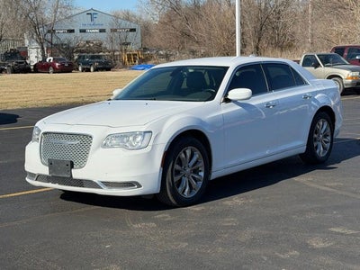 2016 Chrysler 300 Limited
