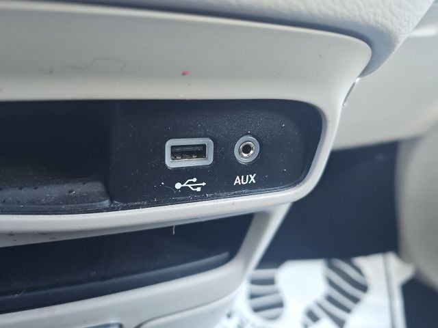 2020 Chrysler Voyager L