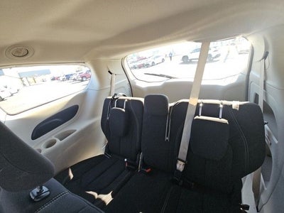 2020 Chrysler Voyager L