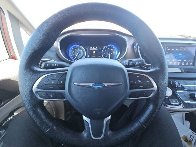 2020 Chrysler Voyager L