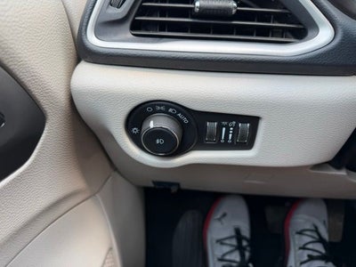 2021 Chrysler Pacifica Touring L