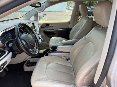 2021 Chrysler Pacifica Touring L