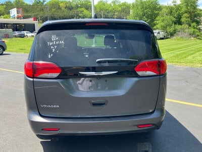 2023 Chrysler Voyager LX