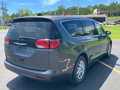 2023 Chrysler Voyager LX