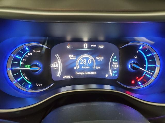 2024 Chrysler Pacifica Hybrid Select