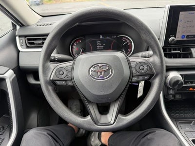 2025 Toyota RAV4 LE