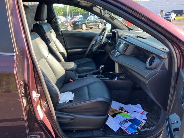 2017 Toyota RAV4 SE