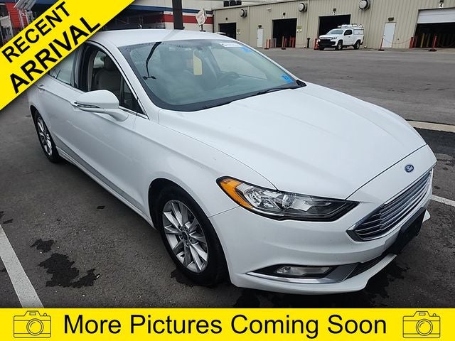 2017 Ford Fusion SE FWD's photo