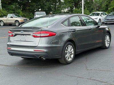 2020 Ford Fusion SE