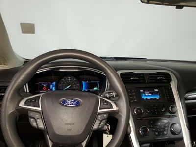 2016 Ford Fusion Hybrid SE