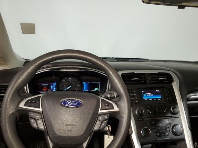 2016 Ford Fusion Hybrid SE