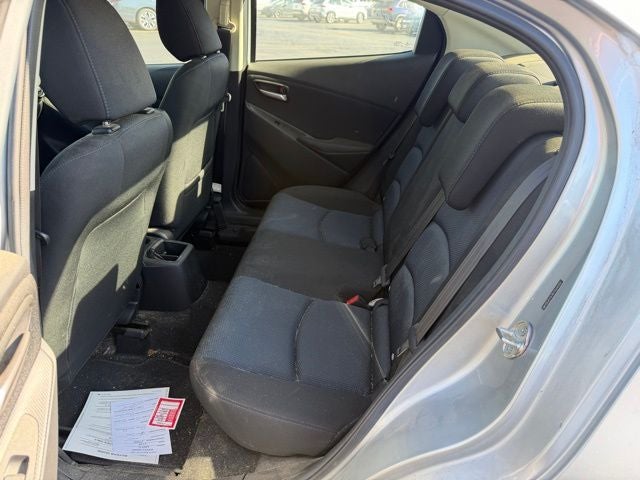 2019 Toyota Yaris LE