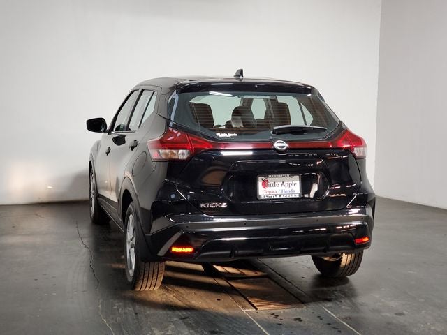 2023 Nissan Kicks S