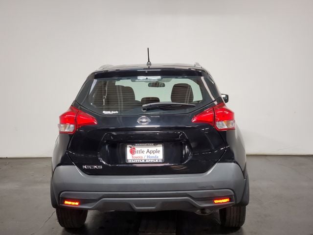 2018 Nissan Kicks S