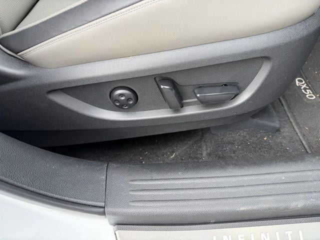 2023 INFINITI QX50 Sensory