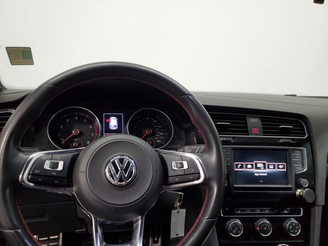 2017 Volkswagen Golf GTI S