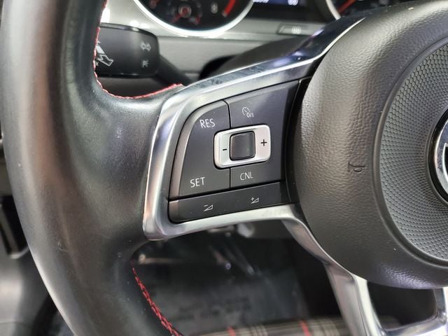 2017 Volkswagen Golf GTI S