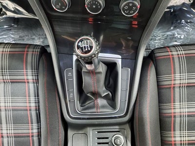 2017 Volkswagen Golf GTI S