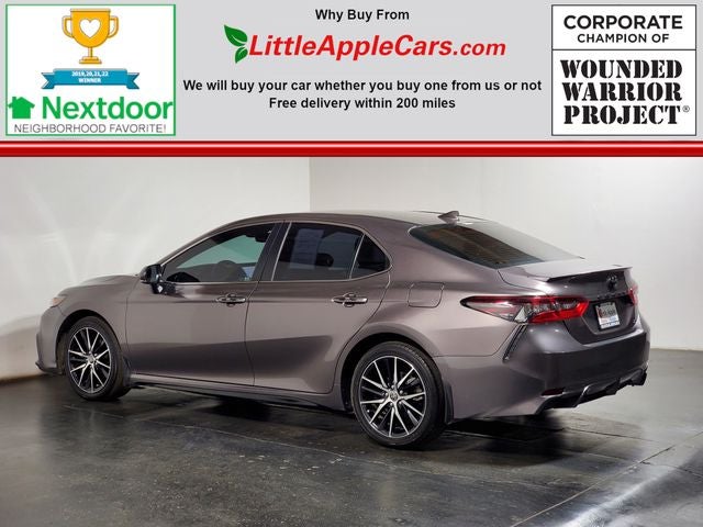 2022 Toyota Camry SE
