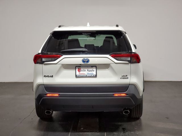 2022 Toyota RAV4 Hybrid XLE Premium