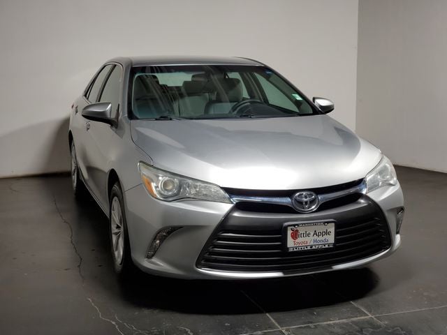 Used 2015 Toyota Camry LE with VIN 4T4BF1FKXFR503673 for sale in Manhattan, KS