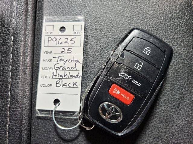 2025 Toyota Grand Highlander XLE