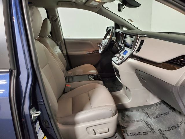 2019 Toyota Sienna XLE 7 Passenger