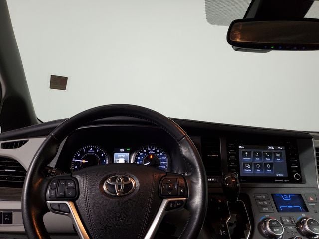 2019 Toyota Sienna XLE 7 Passenger