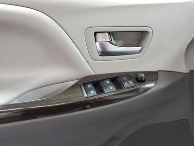 2019 Toyota Sienna XLE 7 Passenger