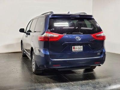 2020 Toyota Sienna XLE 7 Passenger