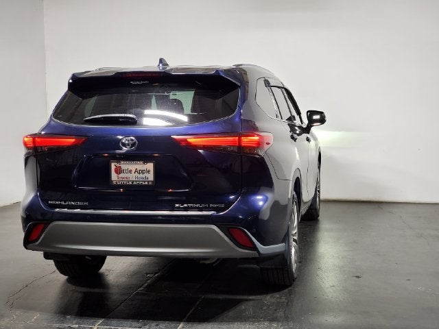 2022 Toyota Highlander Platinum