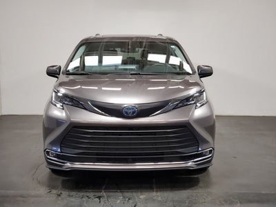 2022 Toyota Sienna XLE