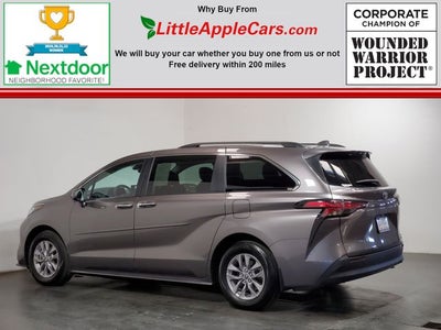 2022 Toyota Sienna XLE