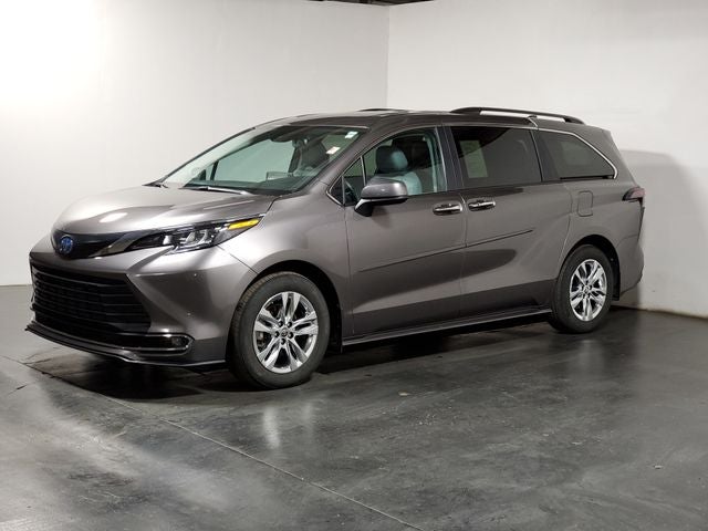 2024 Toyota Sienna XLE 7 Passenger