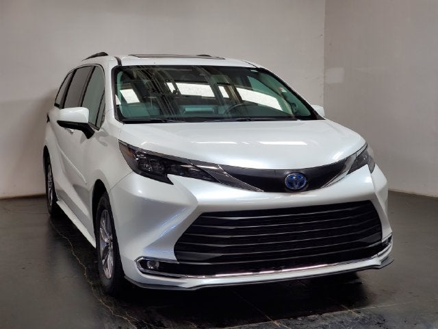 2024 Toyota Sienna XLE 7 Passenger