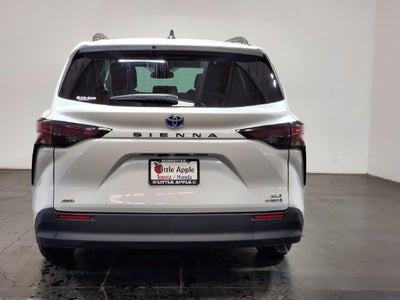 2024 Toyota Sienna XLE 7 Passenger