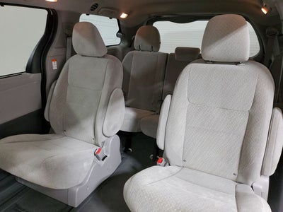 2020 Toyota Sienna LE 7 Passenger