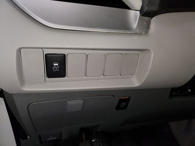 2020 Toyota Sienna LE 7 Passenger