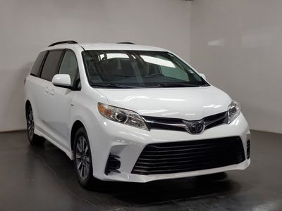 2020 Toyota Sienna LE 7 Passenger