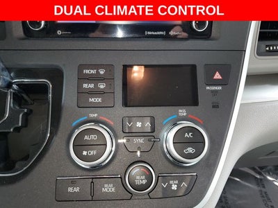 2020 Toyota Sienna LE 7 Passenger