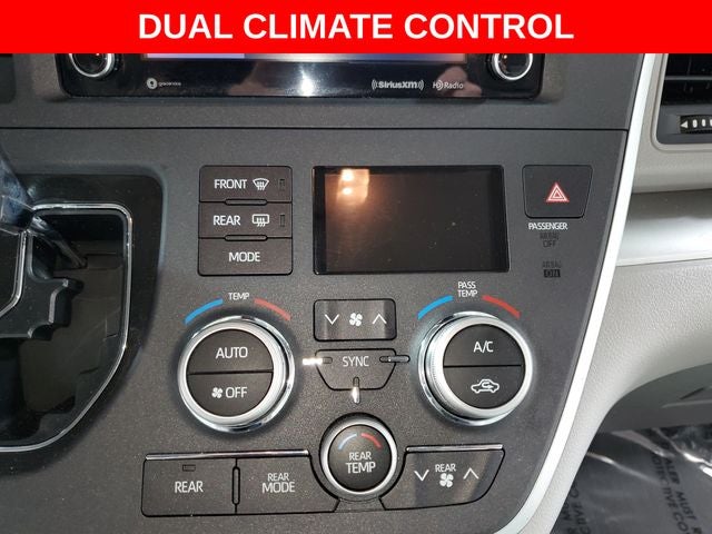 2020 Toyota Sienna LE 7 Passenger